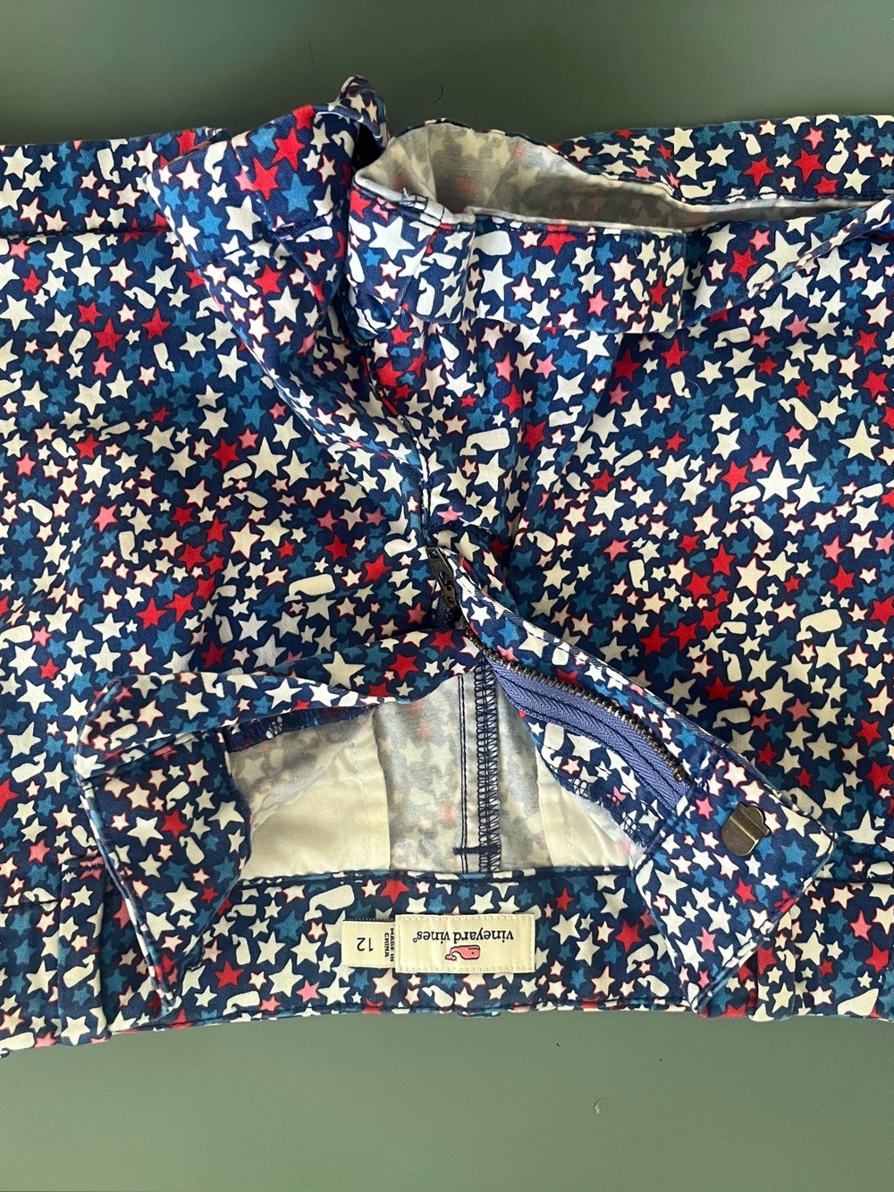 Vineyard Vines Star-Print Shorts in Navy, Red & White